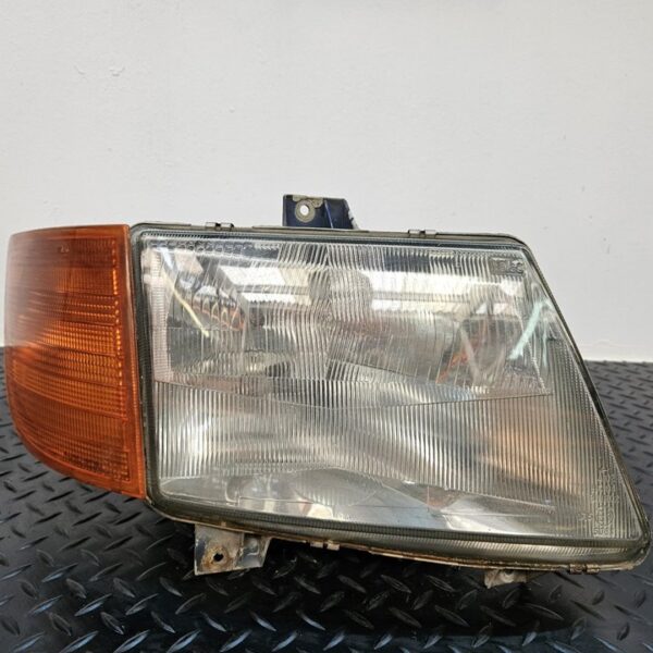 FARO DERECHO MERCEDES-BENZ VITO FURGÓN (638) [6388202061]