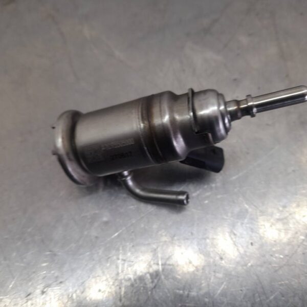 INYECTOR BMW SERIE 5 BERLINA (G30/G38) [858020901]