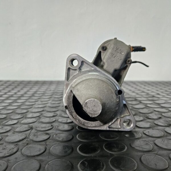 MOTOR ARRANQUE NISSAN ALMERA TINO (V10M) [233009F660]