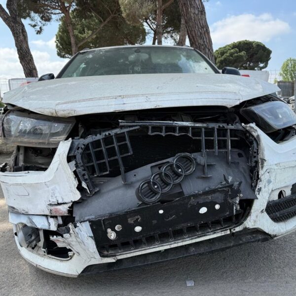 AUDI Q3 (8UB) [2.0 TDI (103kW) Advance]