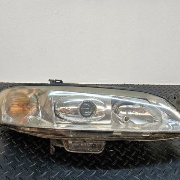 FARO DERECHO OPEL VECTRA B BERLINA [09193244]