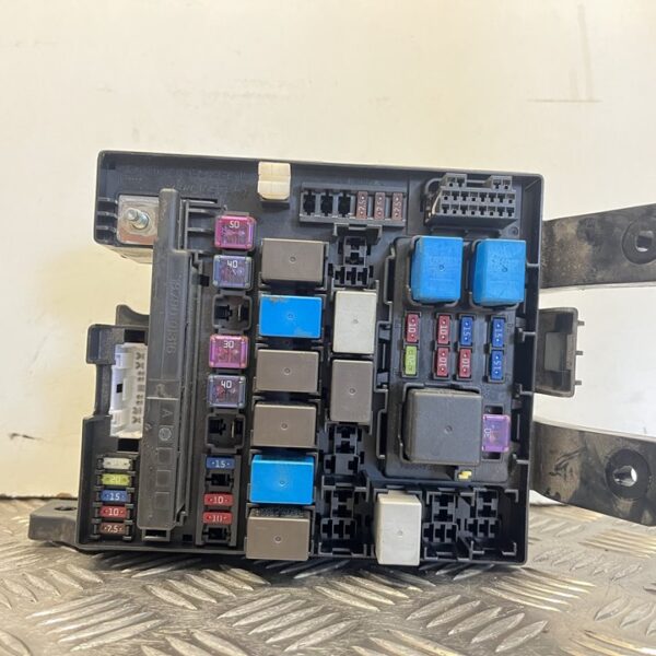 CAJA RELES / FUSIBLES HYUNDAI IX35 (EL/LM) [919502S010]