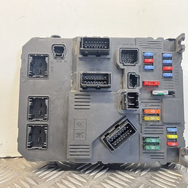CAJA RELES / FUSIBLES PEUGEOT 206 [9652474780]