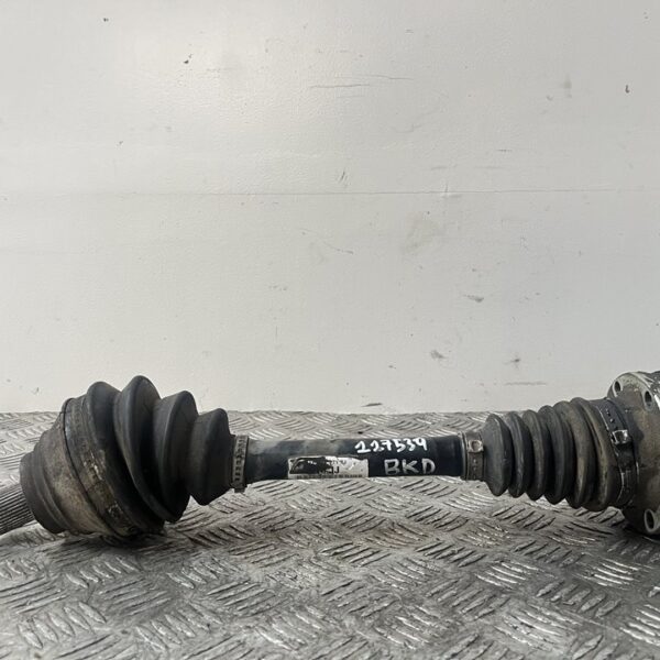 TRANSMISION DELANTERA IZQUIERDA VOLKSWAGEN SCIROCCO (137) [1K0407271BJ]