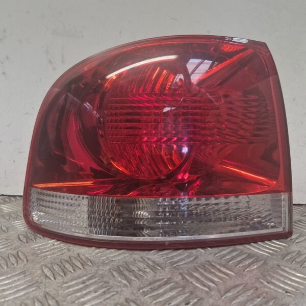 PILOTO TRASERO IZQUIERDO   [7L6945095P]