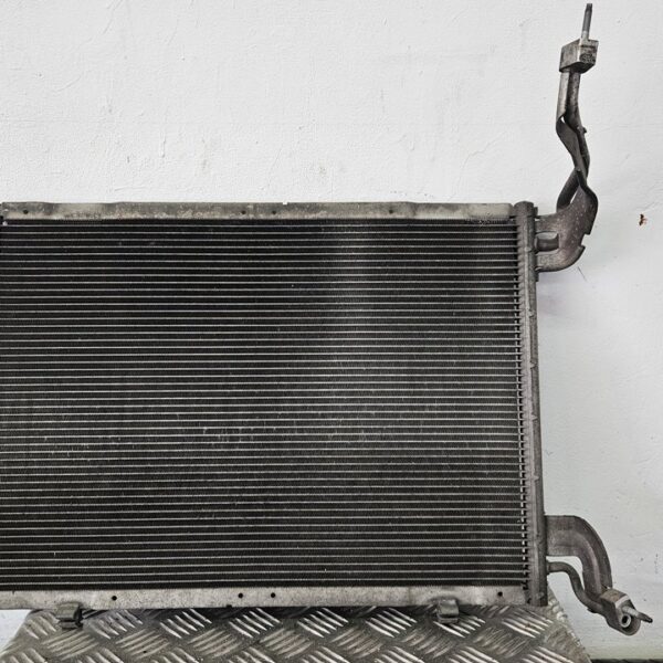 CONDENSADOR / RADIADOR AIRE ACONDICIONADO FORD FIESTA (CNN) [AV1119710GB]