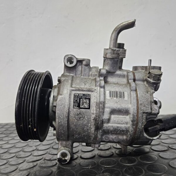 COMPRESOR AIRE ACONDICIONADO VOLKSWAGEN GOLF VII (5G1/BE1) [5Q0820803F]