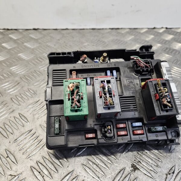 CAJA RELES / FUSIBLES CITROEN BERLINGO [9650618580]