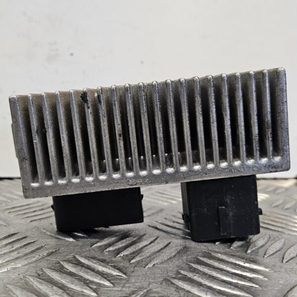 CAJA PRECALENTAMIENTO NISSAN QASHQAI (J10) [8200558438A]