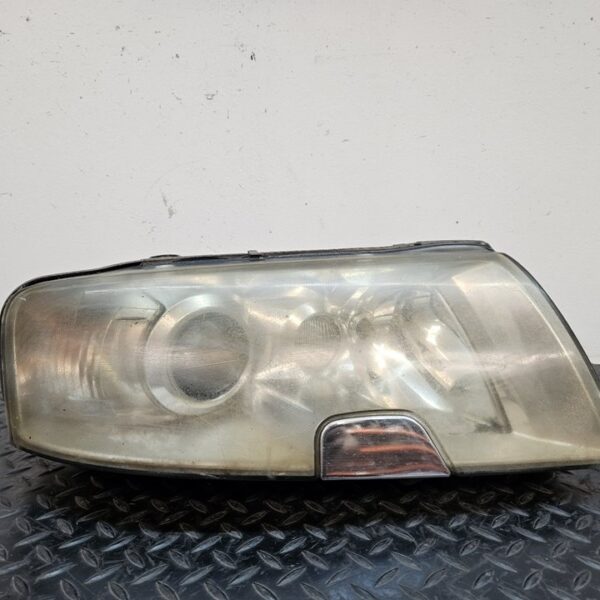FARO DERECHO SKODA SUPERB COMBI (3T5) [5DV00829000]