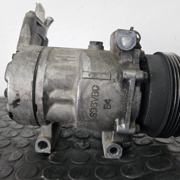 COMPRESOR AIRE ACONDICIONADO RENAULT CLIO II FASE II (B/CB0) [8200037058]