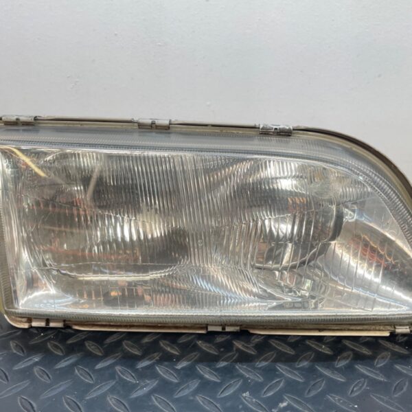 FARO DERECHO VOLVO V40 FAMILIAR [30899683]