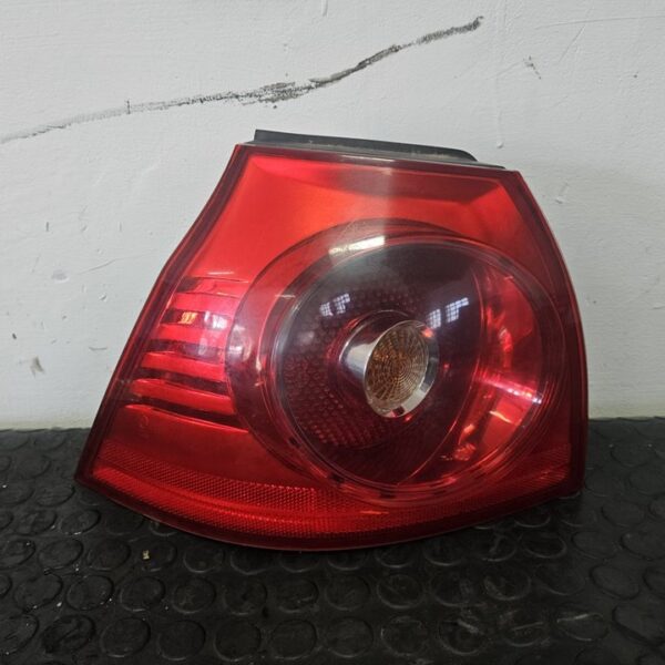 PILOTO TRASERO IZQUIERDO VOLKSWAGEN GOLF PLUS V (5M1) [1K6945095AA]