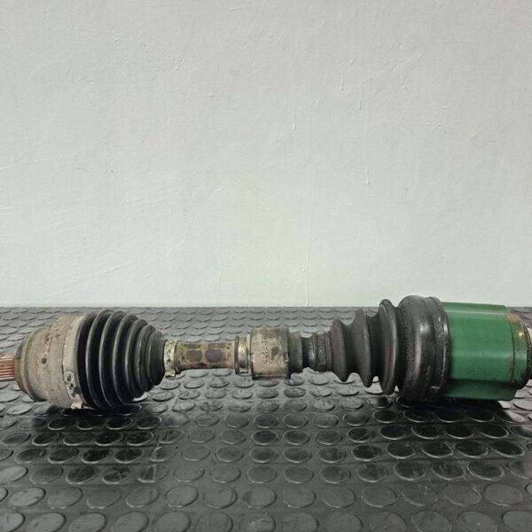 TRANSMISION DELANTERA IZQUIERDA MITSUBISHI OUTLANDER (CW0) [2.0 DI - BSY]