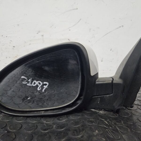RETROVISOR IZQUIERDO CHEVROLET AVEO BERLINA [023437]