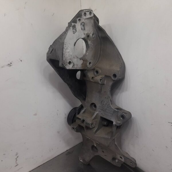 SOPORTE ALTERNADOR VOLKSWAGEN PASSAT CC (357) [03L903143Q]