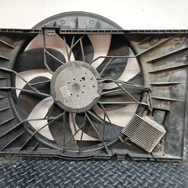 ELECTROVENTILADOR MERCEDES-BENZ CLASE C (BM 203) BERLINA [A2035000293KZ]