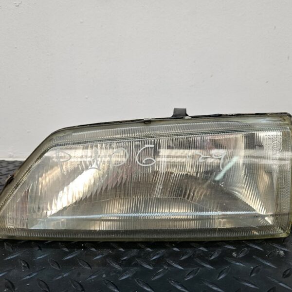 FARO IZQUIERDO PEUGEOT 106 (S1)(08.1991) [084637]