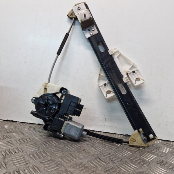 ELEVALUNAS TRASERO IZQUIERDO SEAT LEON (5F1) [5Q0959811E]