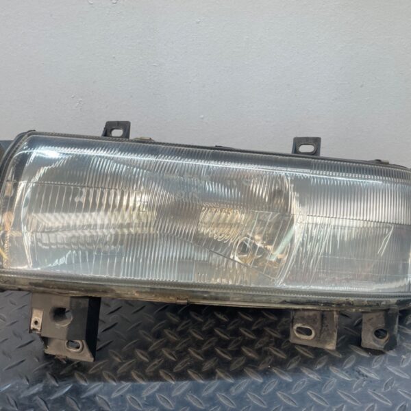 FARO IZQUIERDO RENAULT MASTER FURGÓN [38210748]