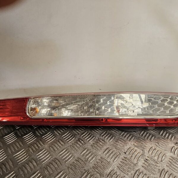 PILOTO TRASERO IZQUIERDO FORD FOCUS BERLINA (CAP) [8M5113405A]