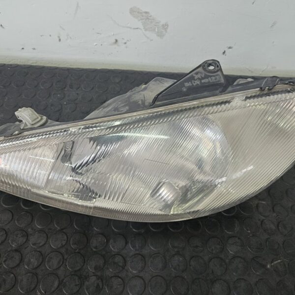 FARO IZQUIERDO PEUGEOT 206 [6204S7]