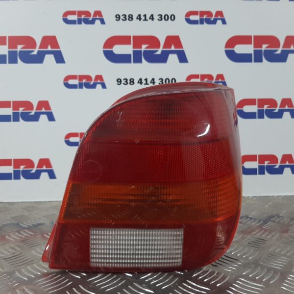 PILOTO TRASERO DERECHO FORD FIESTA BERLINA (DX) [89FG13N004AA]