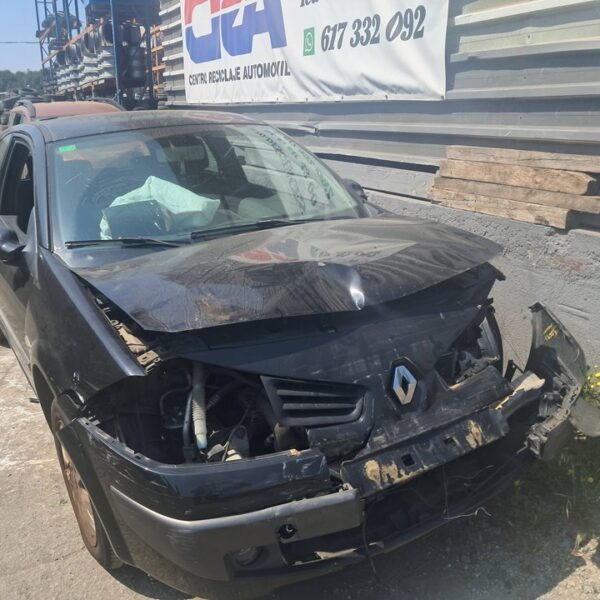 RENAULT MEGANE II BERLINA 3P [Confort Authentique]
