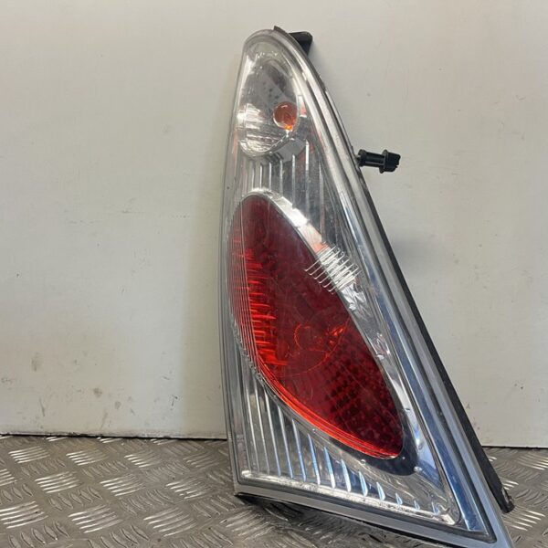 PILOTO TRASERO DERECHO FORD FOCUS BERLINA (CAK) [SK3711FCS005D]