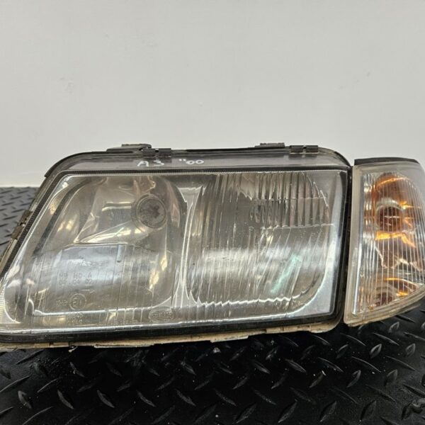 FARO IZQUIERDO AUDI A3 (8L) [96303500]