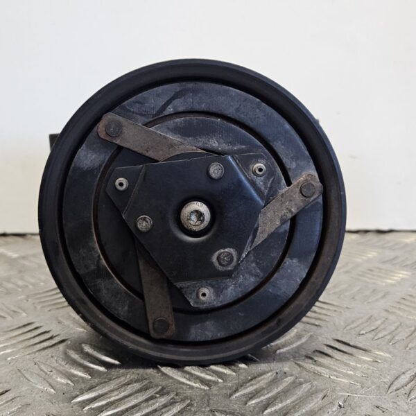 COMPRESOR AIRE ACONDICIONADO RENAULT MEGANE II BERLINA 5P [8200600110]