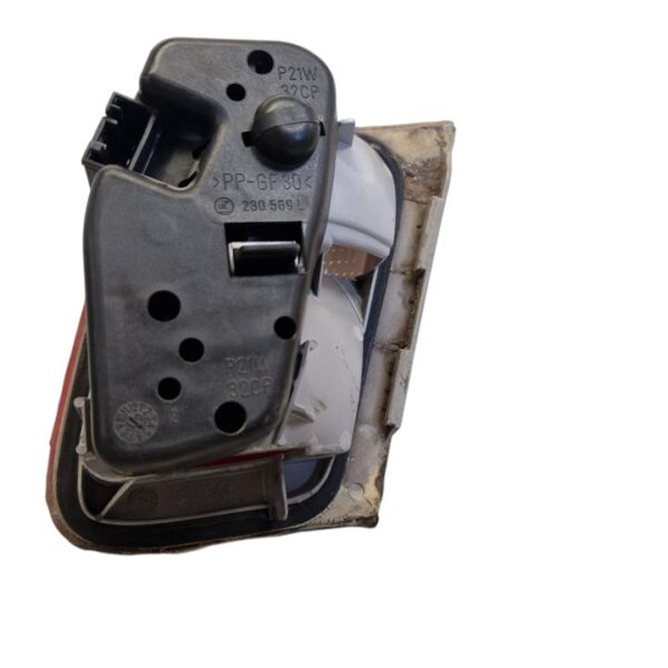 PILOTO TRASERO IZQUIERDO INTERIOR BMW SERIE 3 BERLINA (E46) [8364923]