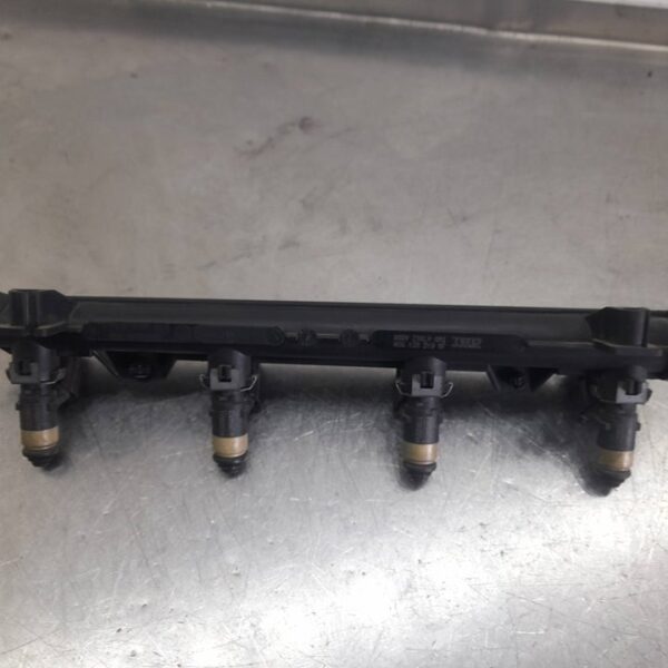 RAMPA INYECTORA SEAT IBIZA (6L1) [036133320]