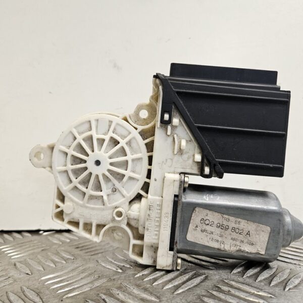 MOTOR ELEVALUNAS DELANTERO IZQUIERDO SEAT IBIZA (6L1) [6Q2959802A]