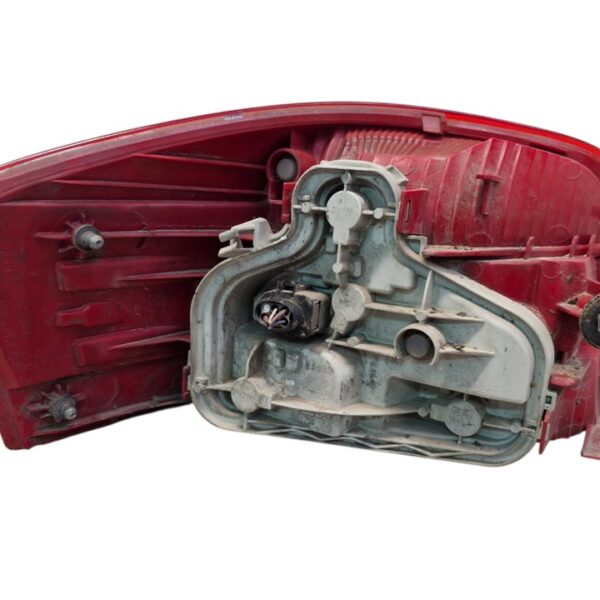 PILOTO TRASERO DERECHO AUDI A3 (8P1) [8P0945096021S]