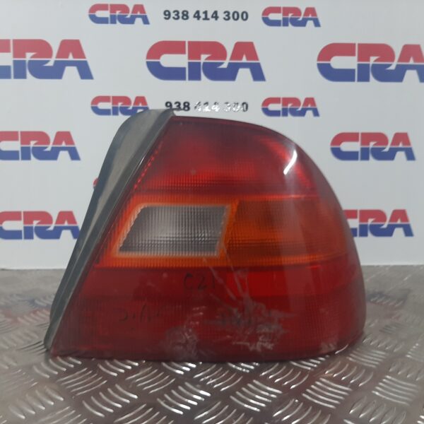 PILOTO TRASERO DERECHO HONDA CIVIC BERL. 3/4 (EG/EH) [D15B2]
