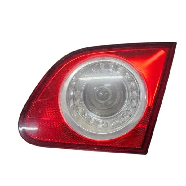 PILOTO TRASERO DERECHO INTERIOR VOLKSWAGEN PASSAT BERLINA (3C2) [3C5945094E]