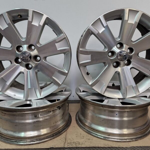 JUEGO LLANTAS MITSUBISHI OUTLANDER (CW0) [4250A723]