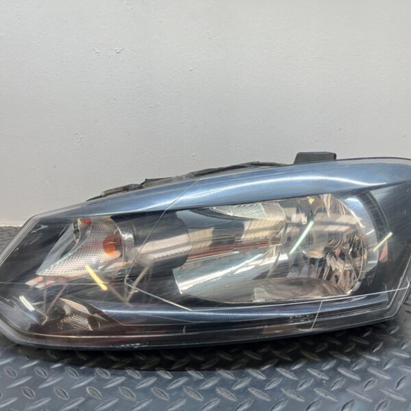 FARO IZQUIERDO VOLKSWAGEN POLO V (6R1) [6R1941015E]