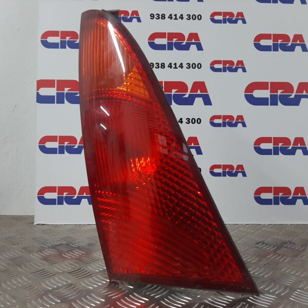 PILOTO TRASERO IZQUIERDO FORD FOCUS BERLINA (CAK) [1214226]