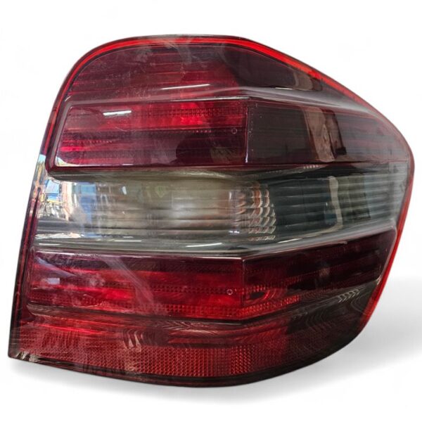 PILOTO TRASERO DERECHO MERCEDES-BENZ CLASE ML (BM 164) [22517000R]