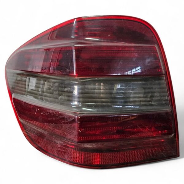 PILOTO TRASERO IZQUIERDO MERCEDES-BENZ CLASE ML (BM 164) [404101L]