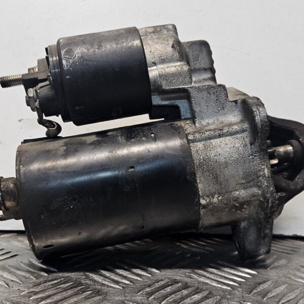 MOTOR ARRANQUE VOLKSWAGEN PASSAT BERLINA (3B3) [06B911023]