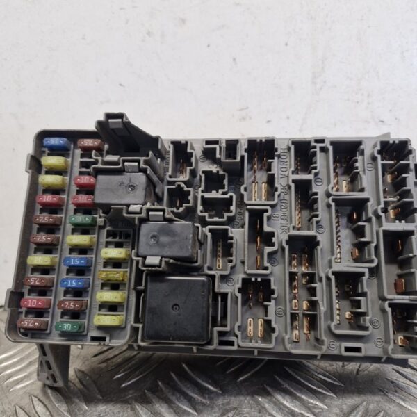 CAJA RELES / FUSIBLES HONDA CIVIC 5 PUERTAS (EU7/8) [3820ES6AG200]