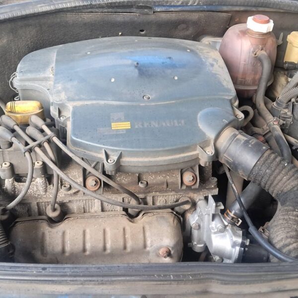 RENAULT CLIO II FASE I (B/CB0) [1.4 Alize]