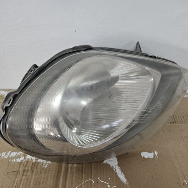 FARO DERECHO RENAULT TRAFIC II FURGÓN [7700311372]