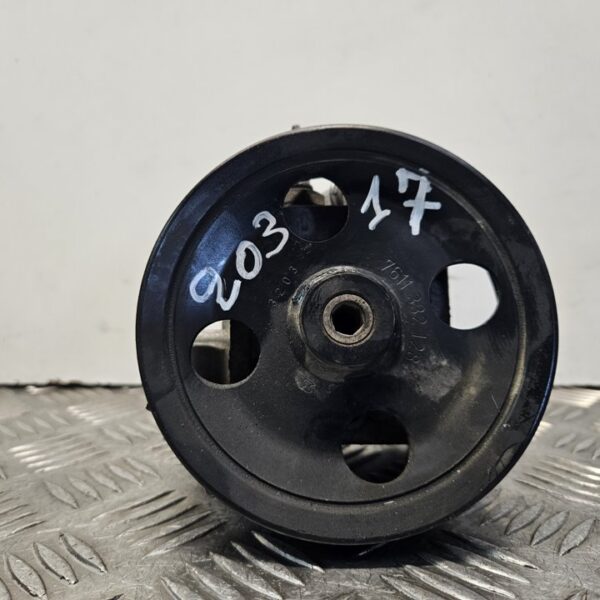 BOMBA DIRECCION FORD FOCUS BERLINA (CAK) [2S413A696AA]