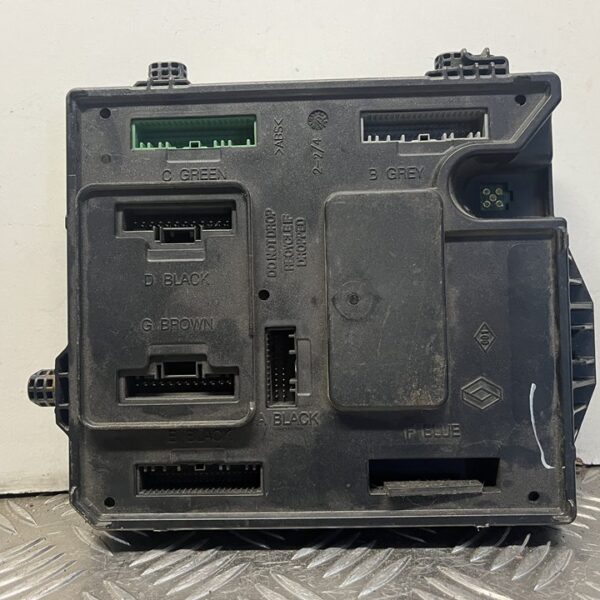 CAJA RELES / FUSIBLES RENAULT MEGANE III BERLINA 5P [284B19091R]