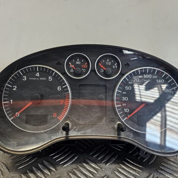 CUADRO INSTRUMENTOS AUDI A3 (8P1) [8P0920900E]