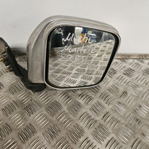 RETROVISOR DERECHO MITSUBISHI MONTERO SPORT (K90) [010155]